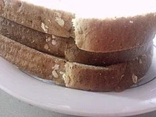 aptitude - Anglicy to mają ciekawe jedzenie. "Toast sandwich"
"A toast sandwich is a...