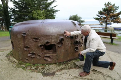 klsh - bunkier w Saint Malo (Francja), dziadek dla skali

#ciekawostkihistoryczne #...