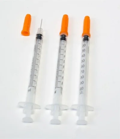 Bielecki - @Cargos: insulinówki to małe strzykawki z krótką igłą, np. takie, pic rel
...