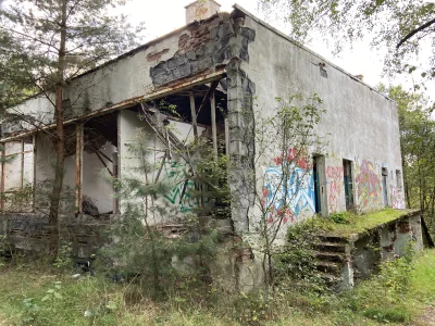 Messix - #urbex #opuszczone

Inny osrodek kolonijny z basenem