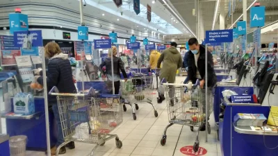 Poludnik20 - Wspomnienie. Tesco przy Pojezierskiej w Łodzi. Zdjęcie z października 20...