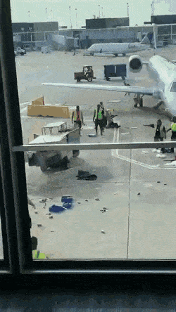 KurierInpost - Bunt maszyn
#heheszki #pracbaza