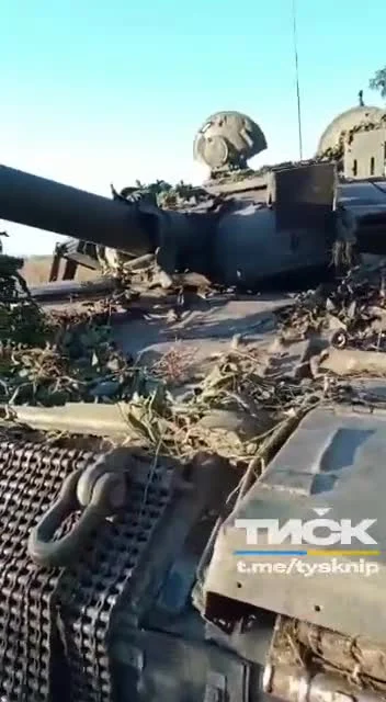 Aryo - T-72B3 z dziwnymi modyfikacjami