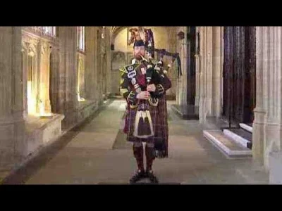 ciemnienie - Flowers of the Forest...
#uk #queenelizabeth #bagpipes