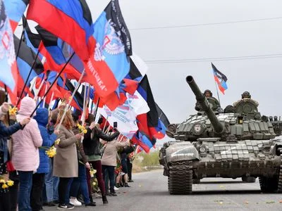 Mediocretes - @Harcot: Przecież w ruskiej TV pokazują jak witają ich z flagami - w gr...