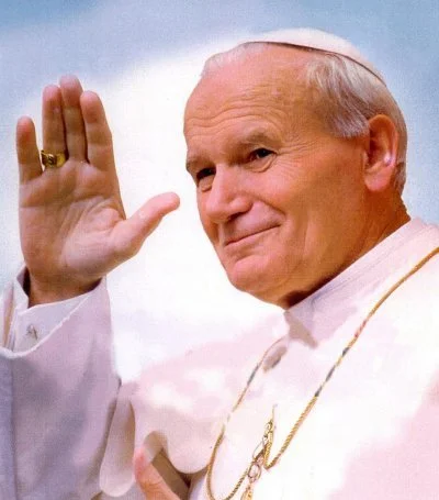 Shackowany - @eugeniusz_geniusz: chyba dobrze, że hołdujemy pamięci o papieżu Polaku(...