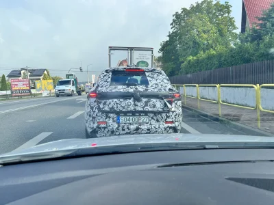 Akerman - Takie coś dzisiaj spotkałem w drodze do pracy. Jak myślicie, co to za auto?...