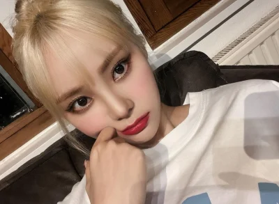 M.....m - #jinsoul #loona #koreanka #azjatki