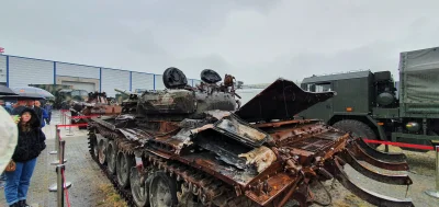 Okcydent - @kacappylon: To ten sam co na drugim zdjęciu. Był tylko jeden czołg ruski ...