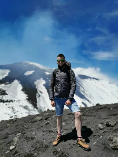 Stolusznik - @bulba1605: w 2019 wszedłem na szczyt :D śniegu po kolana nasypało, a by...