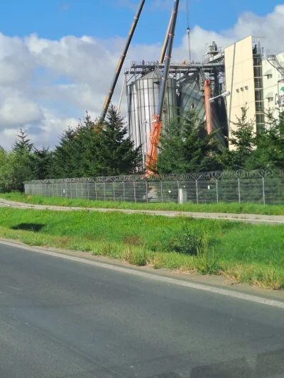 KapitanSoS - Czy ktoś wie co się stało w Cargillu ze zbiornikiem ?
#wroclaw
