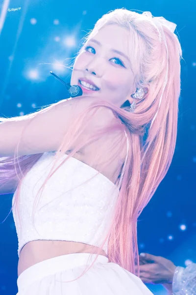 PrawaRenka - #koreanka #loona #kimlip