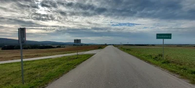 polock - Pozdrawiam z trasy
 Jesienne zdjęcie z mojego tła.
35 km w nogach, zostało j...