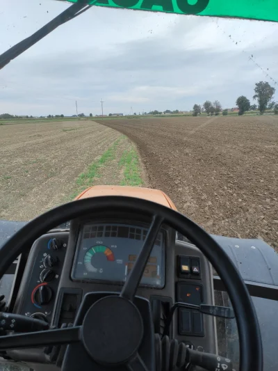 xforrest - Każdy orze jak może( ͡º ͜ʖ͡º)


#rolnictwo #rolnik #traktor #orka