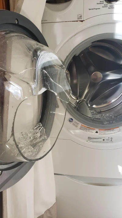30062018 - Pranie szpilek w pralce nie było dobrym pomysłem ( ͡° ʖ̯ ͡°) 

#logikarozo...