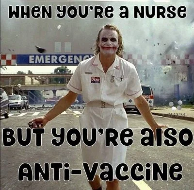 blurred - Ale nie jest napisane jakich strojów pielęgniarkom zakazują?