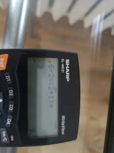 Gozd - @pogop: @Alky:
Kiedyś to sprawdzałem i kalkulator liczy a÷b, gdzie a=6, b=2(2...