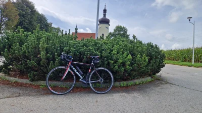 szczer - Było jeżdżone

Najważniejszego słupeka do opierania rowerów w Polsce południ...
