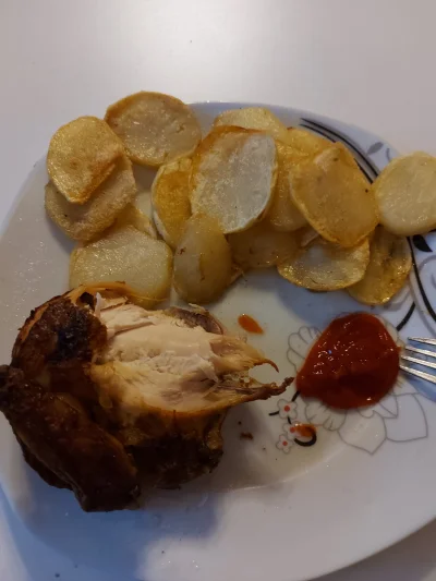 Kwinto22 - talarki ziemniaczane, kurczak i keczup ( ͡° ͜ʖ ͡°)
#kwintopysznieje
@9Grze...