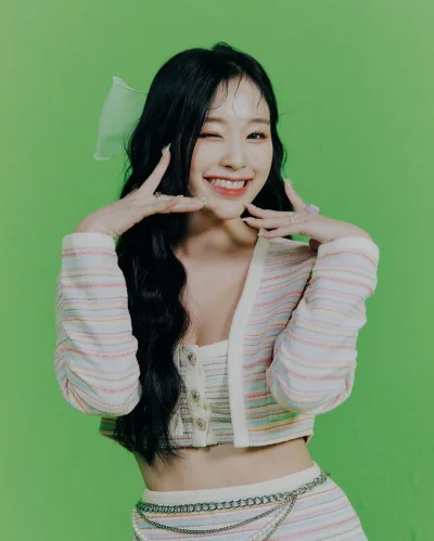 XKHYCCB2dX - #gahyeon #dreamcatcher 
#koreanka