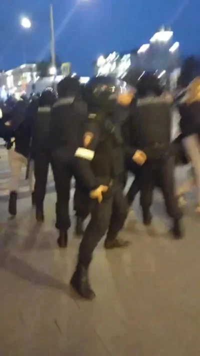 mel0nik - Aresztowania podczas protestu w Moskwie. 
#ukraina #rosja #wojna