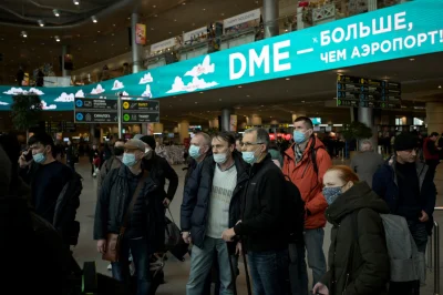 bekazpisu - tymczasowy punkt mobilizacyjny zostal zorganizowany na lotnisku Szeremiet...
