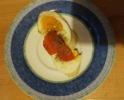 9Grzesiek_ - dziś na kolację 
kanapka z jajkiem i pomidorkiem 

oczywiście nie jed...