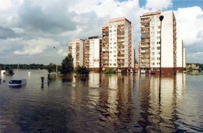 jmuhha - Jak zapamietaliscie powódź w 97? Pomagaliscie w akcji?

#wroclaw