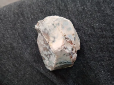 vader8998 - Mirki co ta za kamień, znalazłem go w polu 
#mineraly