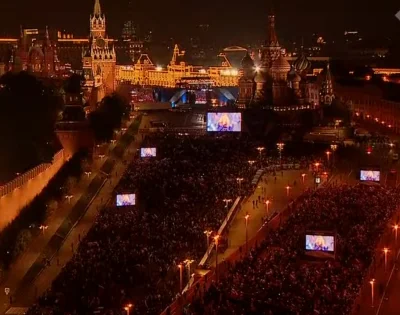 Hutnik3 - Ruskie celebrują dzisiejsze wystąpienie putina. To wojna ruskich, a nie tyl...