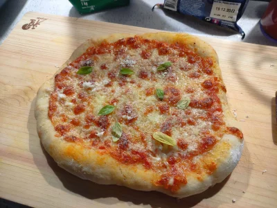 wallygatorrrr - Dzisiaj #pizza na prostocie, bo człowiek mało ambitny jest w niedziel...