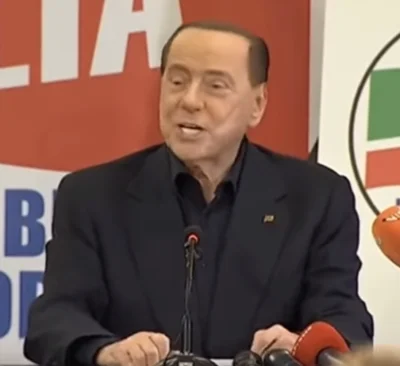 zacieklykomentator - Za to Berlusconi wyglada teraz jakby uciekł z gry komputerowej z...