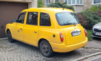 jos - #wroclawcarspotting #carspotting 
Czy to Wrocław czy już Lądek?
Londyńska taksó...