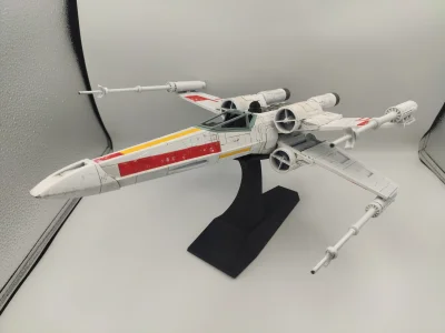 lewymaro - T65-B X-Wing, skala 1:34 [⚆ᴥ⚆]
Jeszcze muszę dokończyć skrzydła po wewnętr...