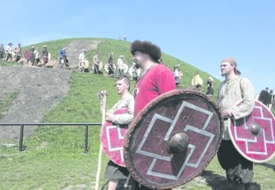 makrel_gieldowy - > nie kupisz gadżetów ze swastyką bo tego zakazuje polskie prawo,
 ...