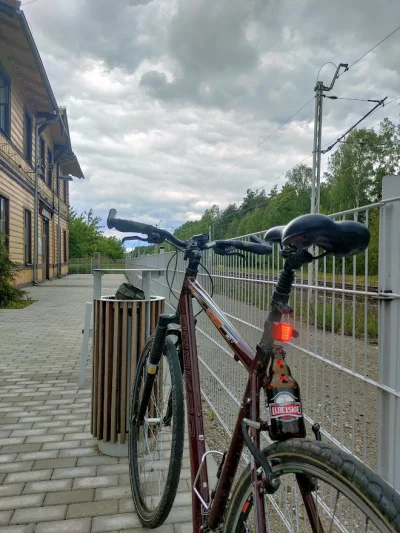 pernikovy_tatko - @Krzyshake: no ale żeby swój były rowerek znaleźć na wypoku to się ...
