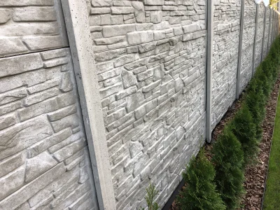 wisniowa211 - Czym "zablokować" płyty w ogrodzeniu betonowym aby nie obijały się na w...