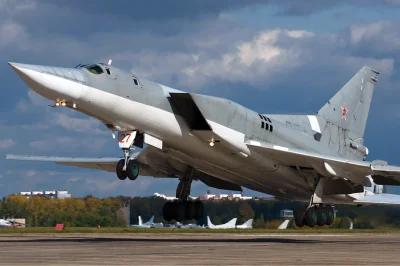 EarpMIToR - > Lotnisko wojskowe Sił Zbrojnych Federacji Rosyjskiej w rejonie Kaługi z...