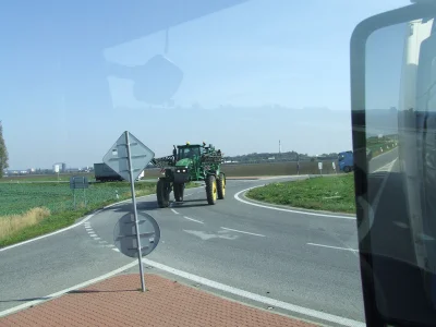 Sepp1991 - Kiedy widzisz taki traktor co go nie widziałeś nigdy... #traktorboners #ro...
