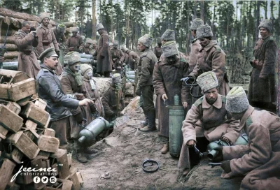 wfyokyga - Przygotowanie ruskich do ataku gazem bojowym, Łotwa okolice Iłukszta 1916....