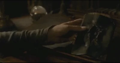 Flaari - Dumbledore zastanawia się, czy w bibliotece przyjmą jego zwrot egzemplarza 5...