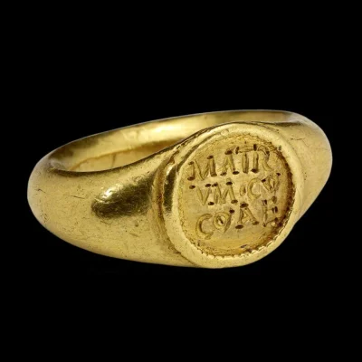 IMPERIUMROMANUM - Ciekawy rzymski pierścionek

Rzymski złoty pierścionek datowany n...