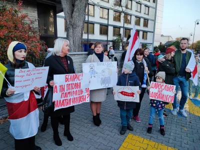 Polasz - @ChochlikLucek Białorusini też biorą udział w proteście.