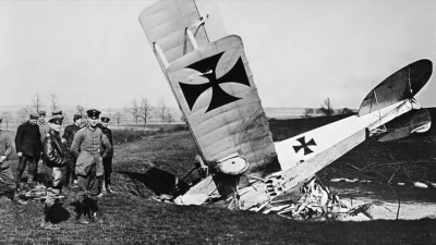 wfyokyga - Nie wiem, niemiecki z I wojny światowej, Fokker albo inny.
#nocneloty