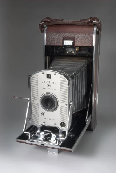 Loskamilos1 - Poniżej zaprezentowany jest Polaroid Land Model 95, który był produkowa...