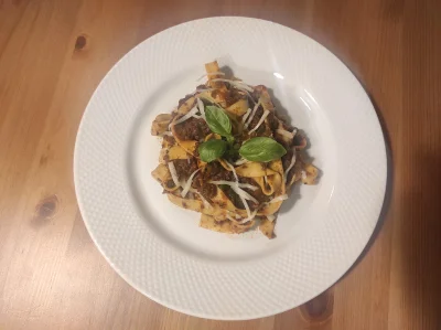 Ziemniak43212 - Ragu, tagiatelle al ragu bolognese, no właśnie.

Dziś totalnie klas...