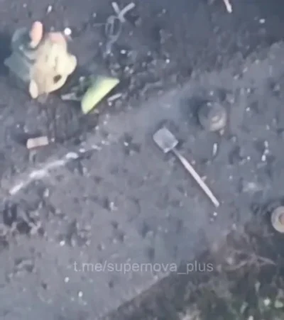 OttoBaum - Orki wjeżdżają na miny jakby je pierwszy raz na oczy widzieli.

#ukraina...