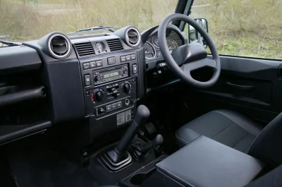 F1A2Z3A4 - #365kokpitow - do obserwowania

242/365 Land Rover Defender (facelifting...