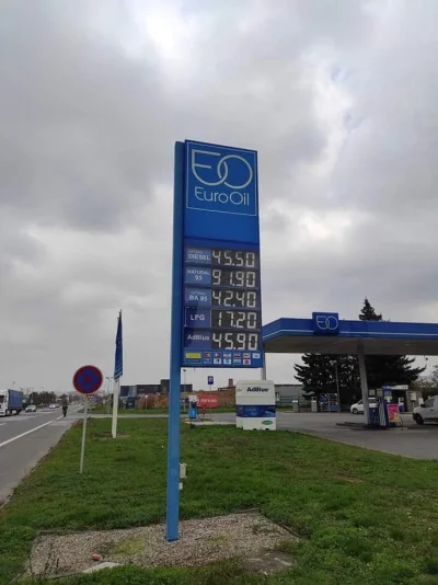 Misza112 - Ceny na stacji paliw w Czeskiej Republice.
Matematykę zostawiam Wam