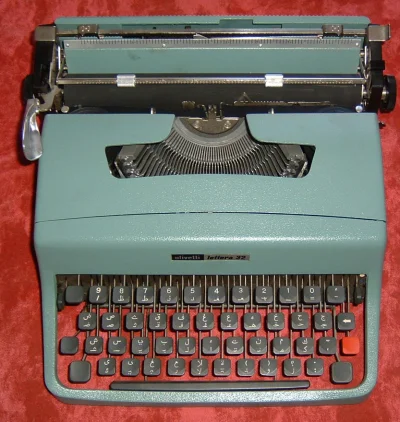 PiotrFr - Chcę kupić maszynę do pisania. Niby jest tego trochę na jakichś olx ale zal...